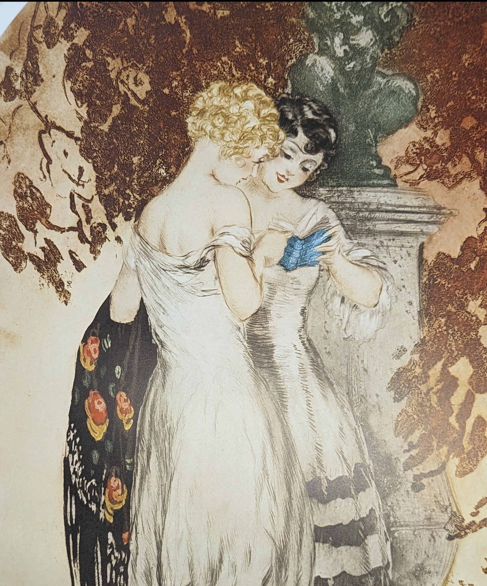 Secrets by Louis Icart, mint condition vintage French Art Deco lithograph printed in the 1970s - Offset Lithograph - Pink Flamingos